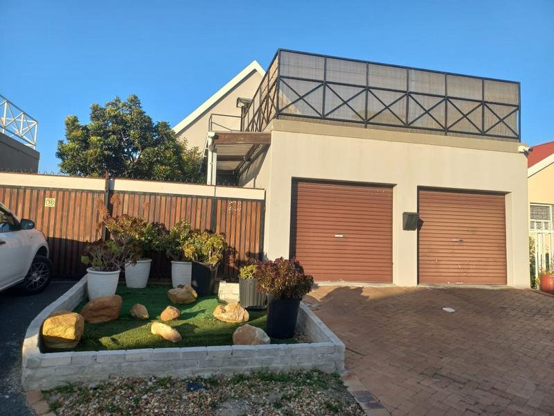 3 Bedroom Property for Sale in Gordons Bay Western Cape